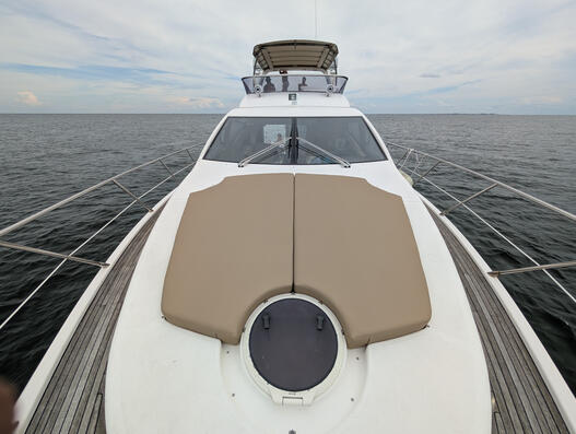 Board a Friendly Yacht Board a Friendly Yacht