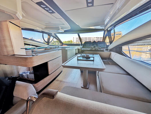 Spacious interior accomodations with FYC Spacious interior accomodations with FYC